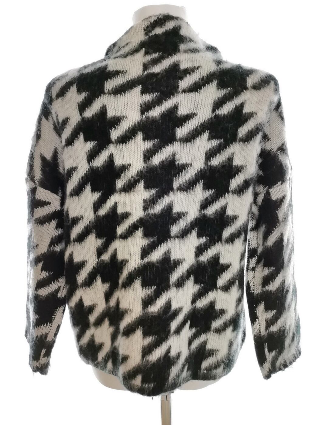 IMG_20210303_101553.jpg Vero moda Rozmiar L Kolor Czarny Pół golf Sweter Rękaw 3/4 Materiał Akryl 100% Gruba dzianina