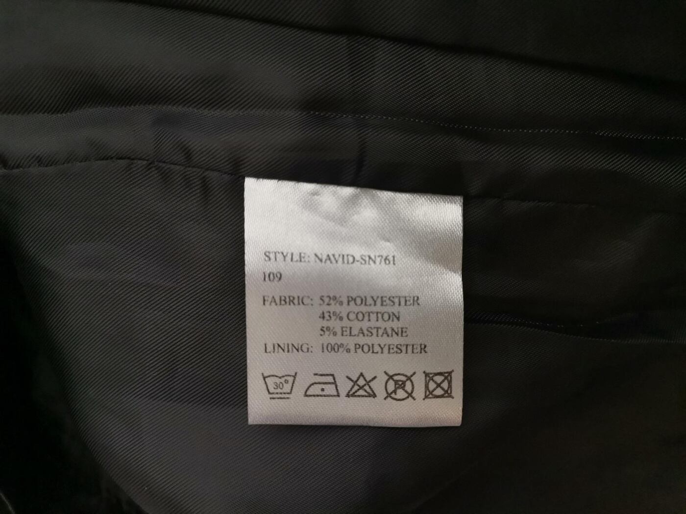 Snob Rozmiar M Kolor Czarny W serek Sukienka Prostokątna Bezrękawnik Do Kolan Snob Rozmiar M Kolor Czarny W serek Sukienka Prostokątna Bezrękawnik Do Kolan