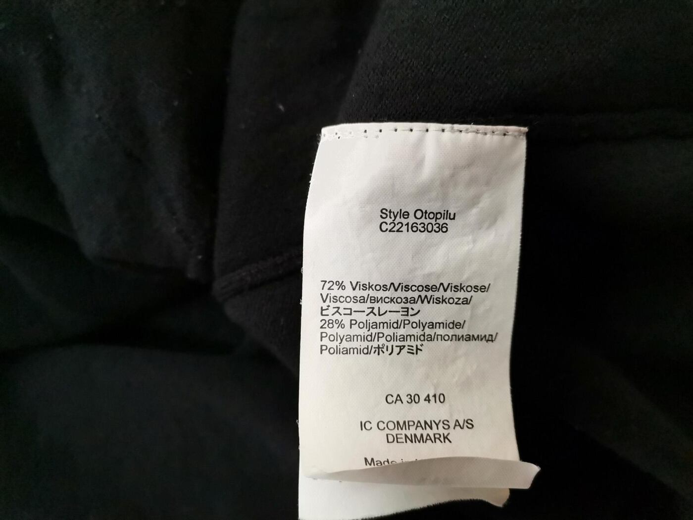 InWear Rozmiar M Kolor Czarny Kołnierz Tunika Zapinana Bluzka Rękaw 3/4 Materiał Wiskoza InWear Rozmiar M Kolor Czarny Kołnierz Tunika Zapinana Bluzka Rękaw 3/4 Materiał Wiskoza