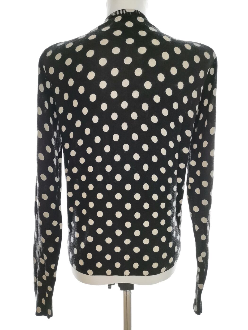 IMG_20210305_150537.jpg Comme Des Garcons Rozmiar S Kolor Czarny Grochy Crew Neck Kardigan Zapinany Długi rękaw Materiał Wełna 100% Cienka dzianina