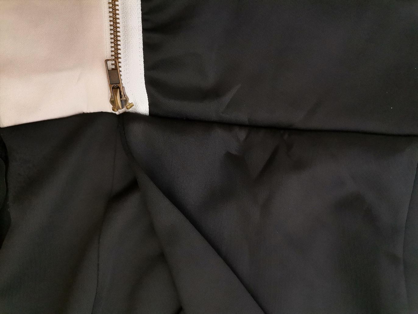 Vintage Rozmiar 34/36 Kolor Czarny Kołnierz Sukienka Ołówkowa Bezrękawnik Midi