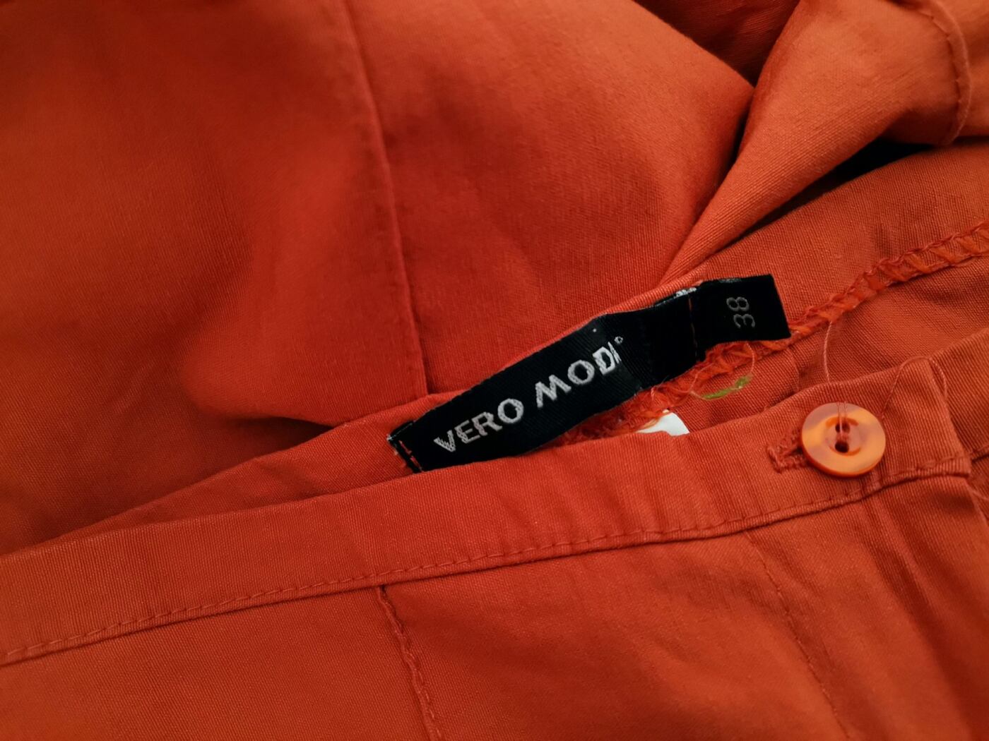 Vero moda Rozmiar 38 Kolor Pomarańczowy Spodnie Casual Materiał Wiskoza