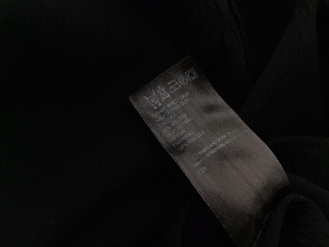 IMG_20210308_132144.jpg Marks&spencer Rozmiar 14 (42) Kolor Czarny Spodnie Casual Materiał Wiskoza