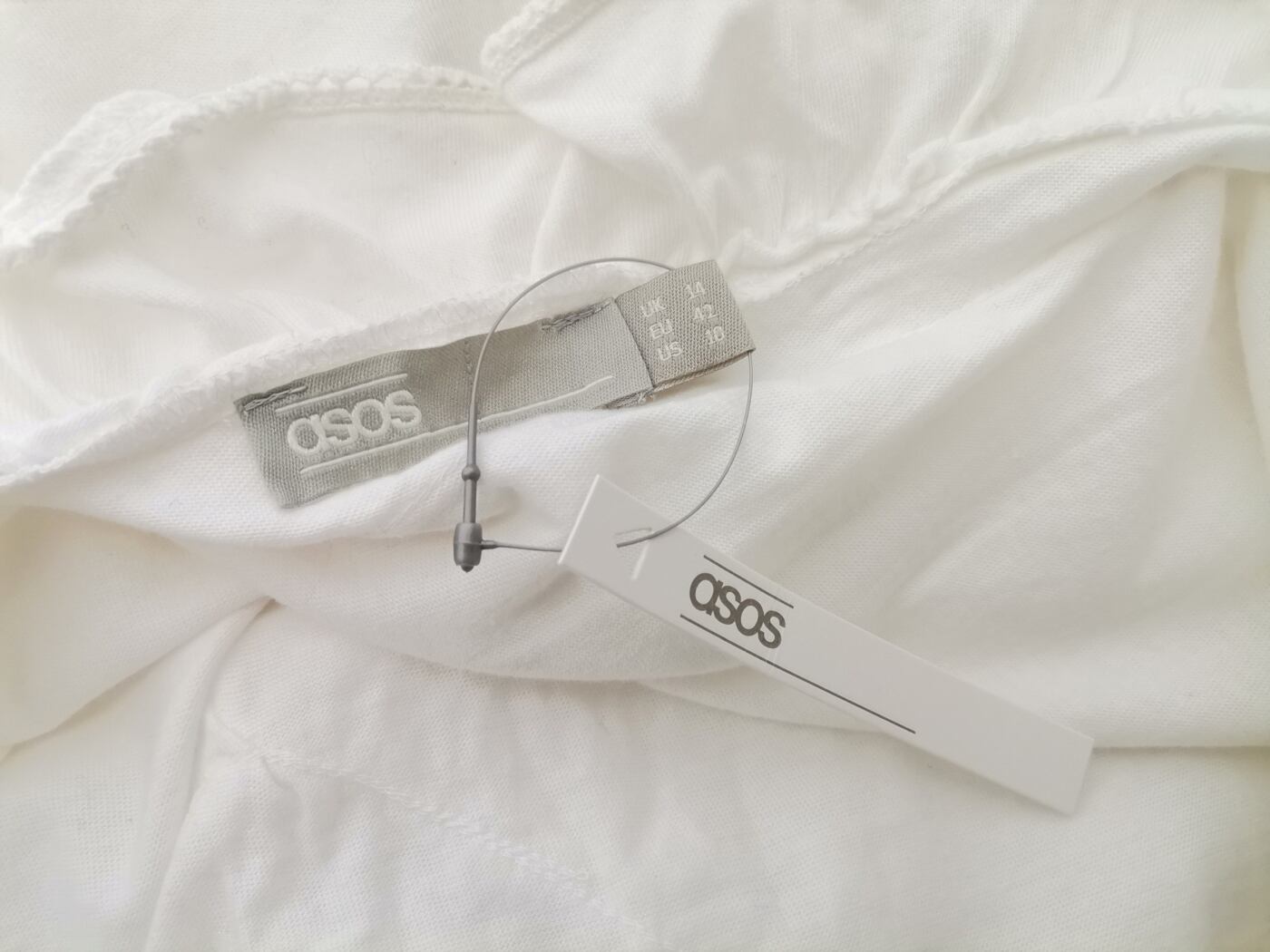 IMG_20210311_132312.jpg ASOS Rozmiar 14 (42) Kolor Biały Okrągły dekolt Bluzka Krótki rękaw Materiał Bawełna 100%