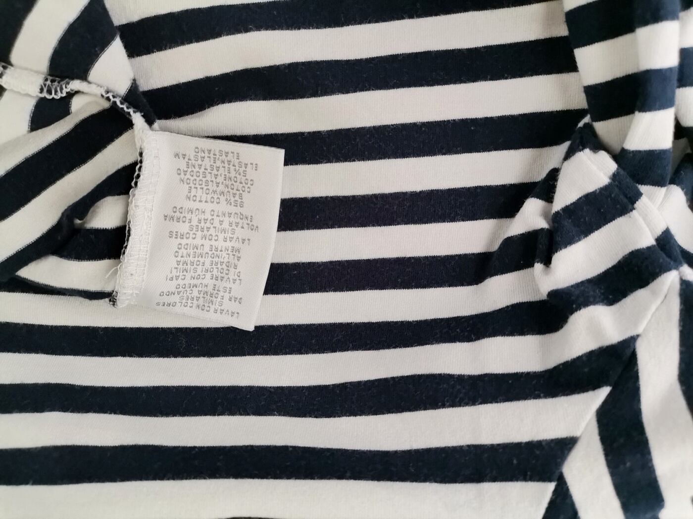 Gant Rozmiar M Kolor Biały Pasy Crew Neck Bluzka Długi rękaw Materiał Bawełna