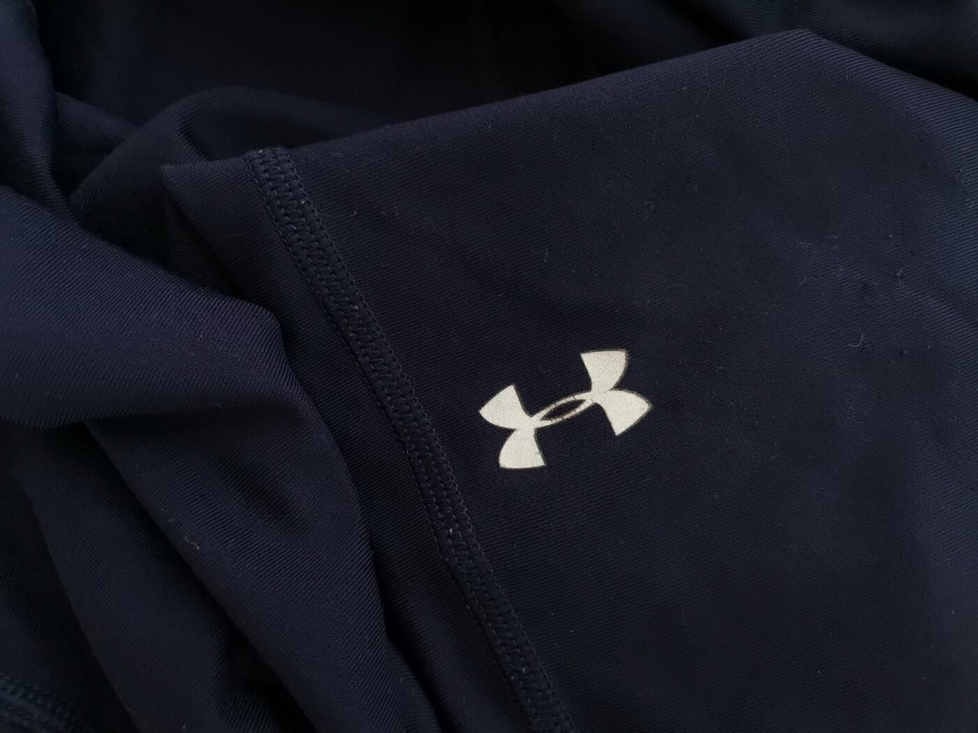 IMG_20210322_114319.jpg Under Armour Rozmiar 38 Kolor Granatowy Spodnie Eleganckie