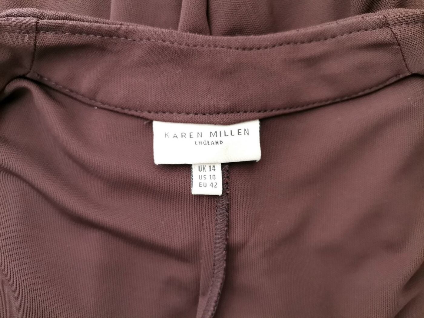 Karen MILLEN Rozmiar 14 (42) Kolor Brązowy W serek Sukienka Maxi Rękaw 3/4 Długa Materiał Wiskoza 100% Karen MILLEN Rozmiar 14 (42) Kolor Brązowy W serek Sukienka Maxi Rękaw 3/4 Długa Materiał Wiskoza 100%