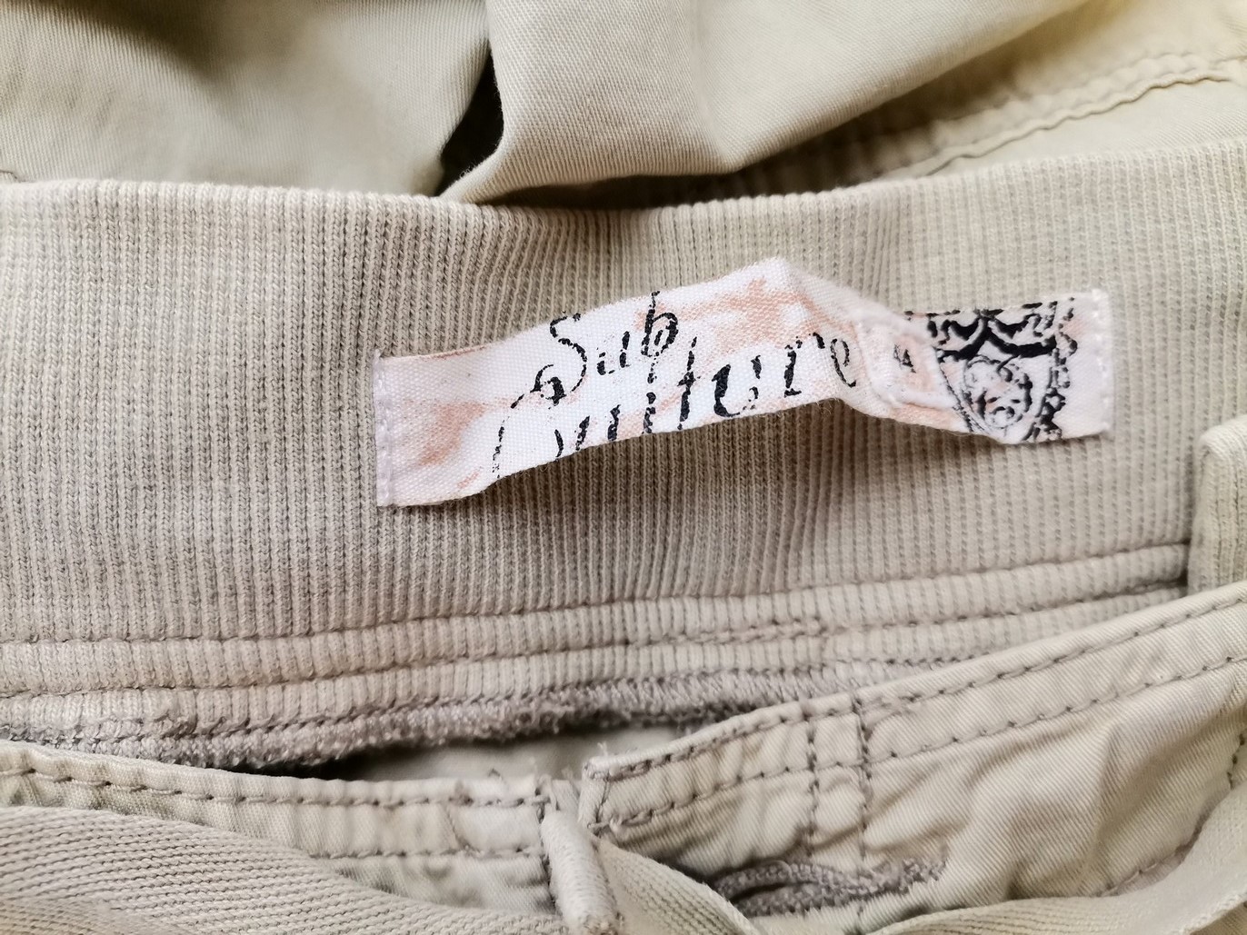 Sub Culture Rozmiar 44 Kolor Beżowy Spodnie Casual Materiał Bawełna 100%