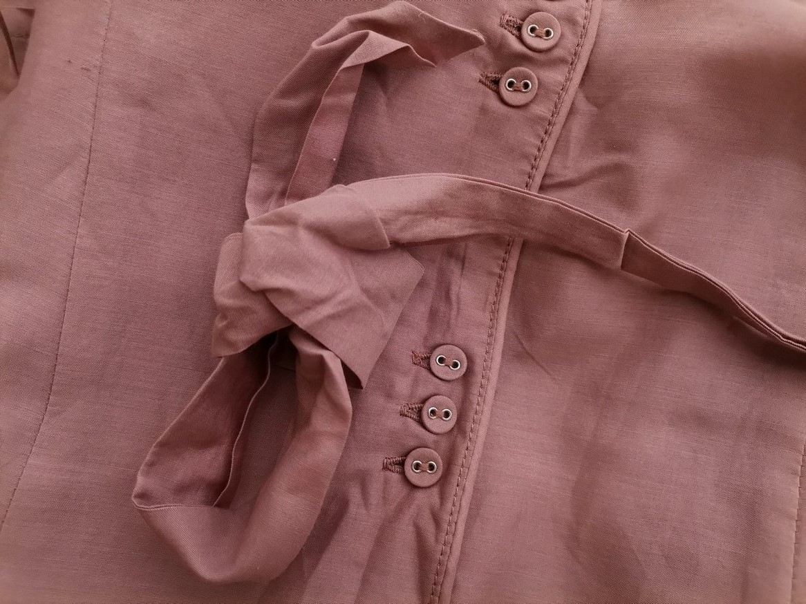 Cream Rozmiar 38-40 Kolor Beżowy Halter Sukienka Rozkloszowana Bezrękawnik Do Kolan Cream Rozmiar 38-40 Kolor Beżowy Halter Sukienka Rozkloszowana Bezrękawnik Do Kolan