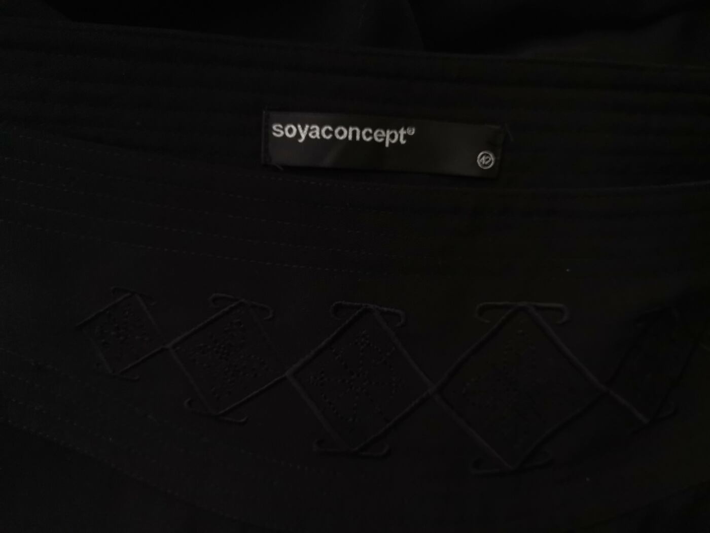IMG_20210329_141432.jpg Soyaconcept Rozmiar 42 Kolor Czarny Spodnie Casual
