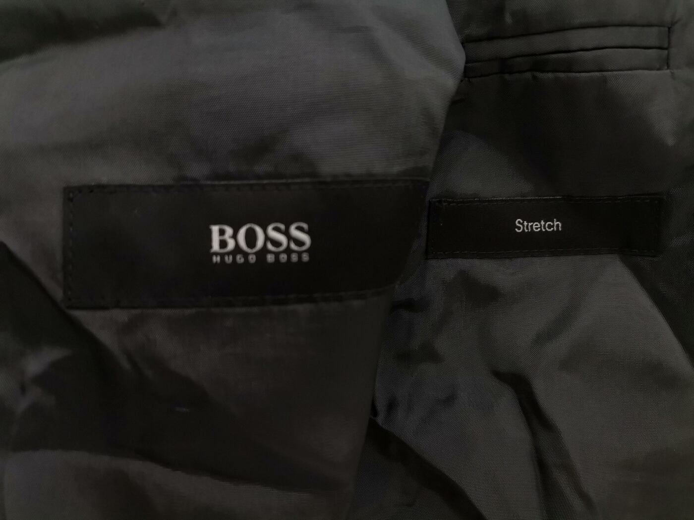 IMG_20210330_111421.jpg Hugo Boss Rozmiar 52 Kolor Granatowy Męska Marynarka Długi rękaw Materiał Schurwolle