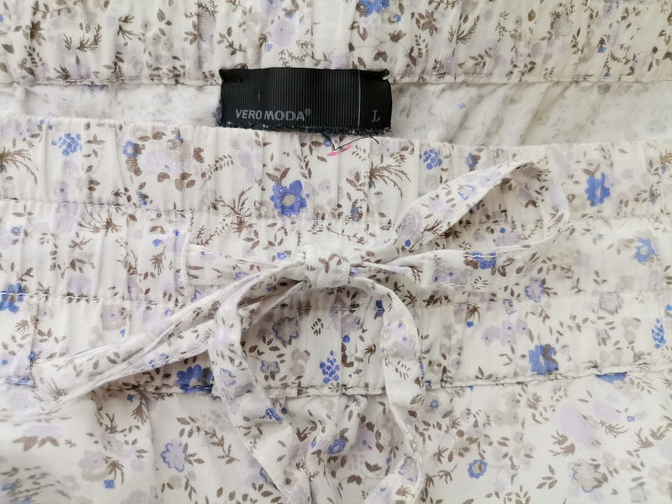 Vero moda Rozmiar L Kolor Kremowy Spodnie Casual Materiał Bawełna 100%