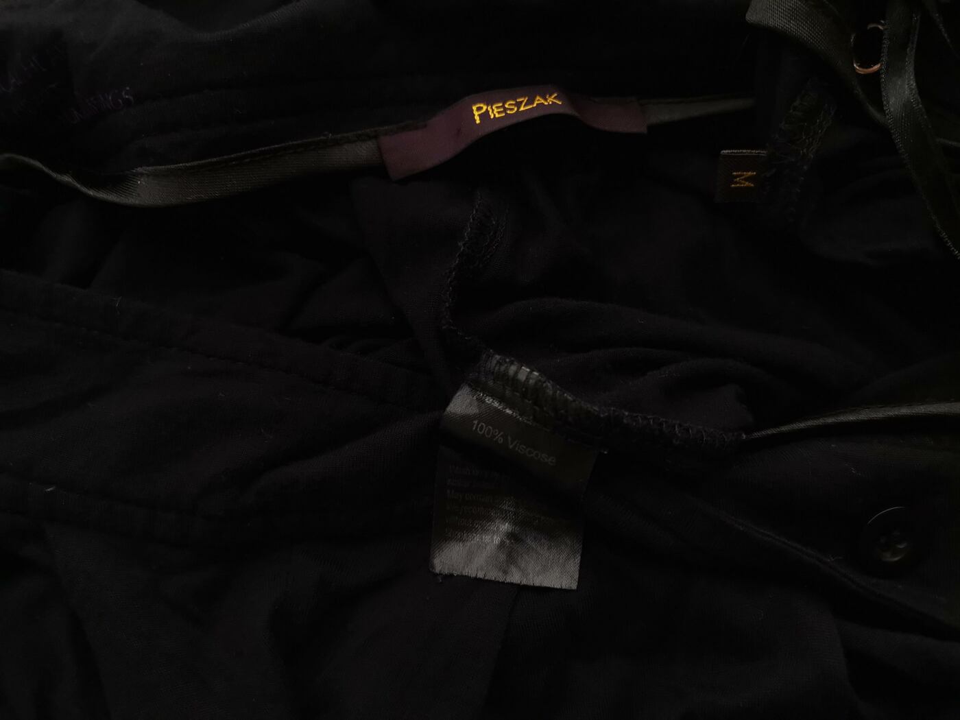 IMG_20210412_153610.jpg Pieszak Rozmiar M Kolor Czarny Spodnie Casual Materiał Wiskoza 100%
