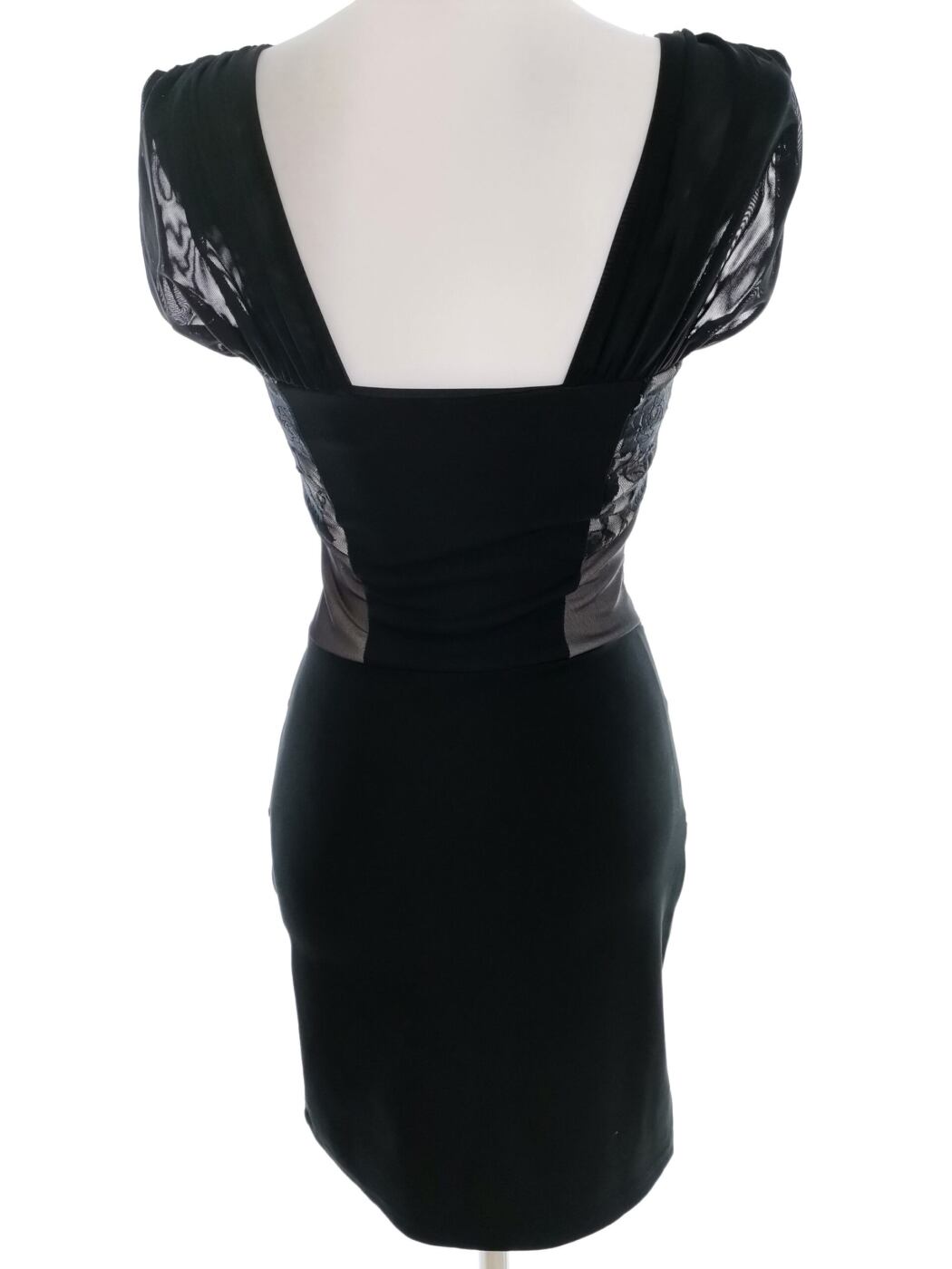 Savida Rozmiar 8 (36) Kolor Czarny Kwadratowy dekolt Sukienka Bodycon Bezrękawnik Krótka Savida Rozmiar 8 (36) Kolor Czarny Kwadratowy dekolt Sukienka Bodycon Bezrękawnik Krótka