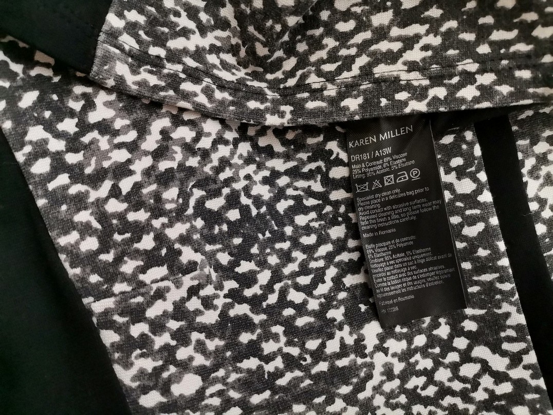Karen MILLEN Rozmiar 14 (42) Kolor Czarny W łódkę Sukienka Ołówkowa Rękaw 3/4 Do Kolan Materiał Wiskoza Karen MILLEN Rozmiar 14 (42) Kolor Czarny W łódkę Sukienka Ołówkowa Rękaw 3/4 Do Kolan Materiał Wiskoza