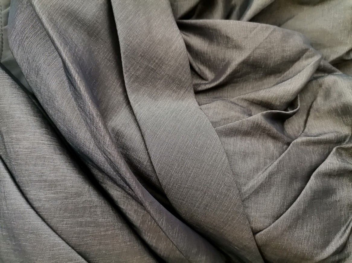 Cachet Rozmiar 42 Kolor Szary W serek Sukienka Bodycon Krótki rękaw Midi Cachet Rozmiar 42 Kolor Szary W serek Sukienka Bodycon Krótki rękaw Midi