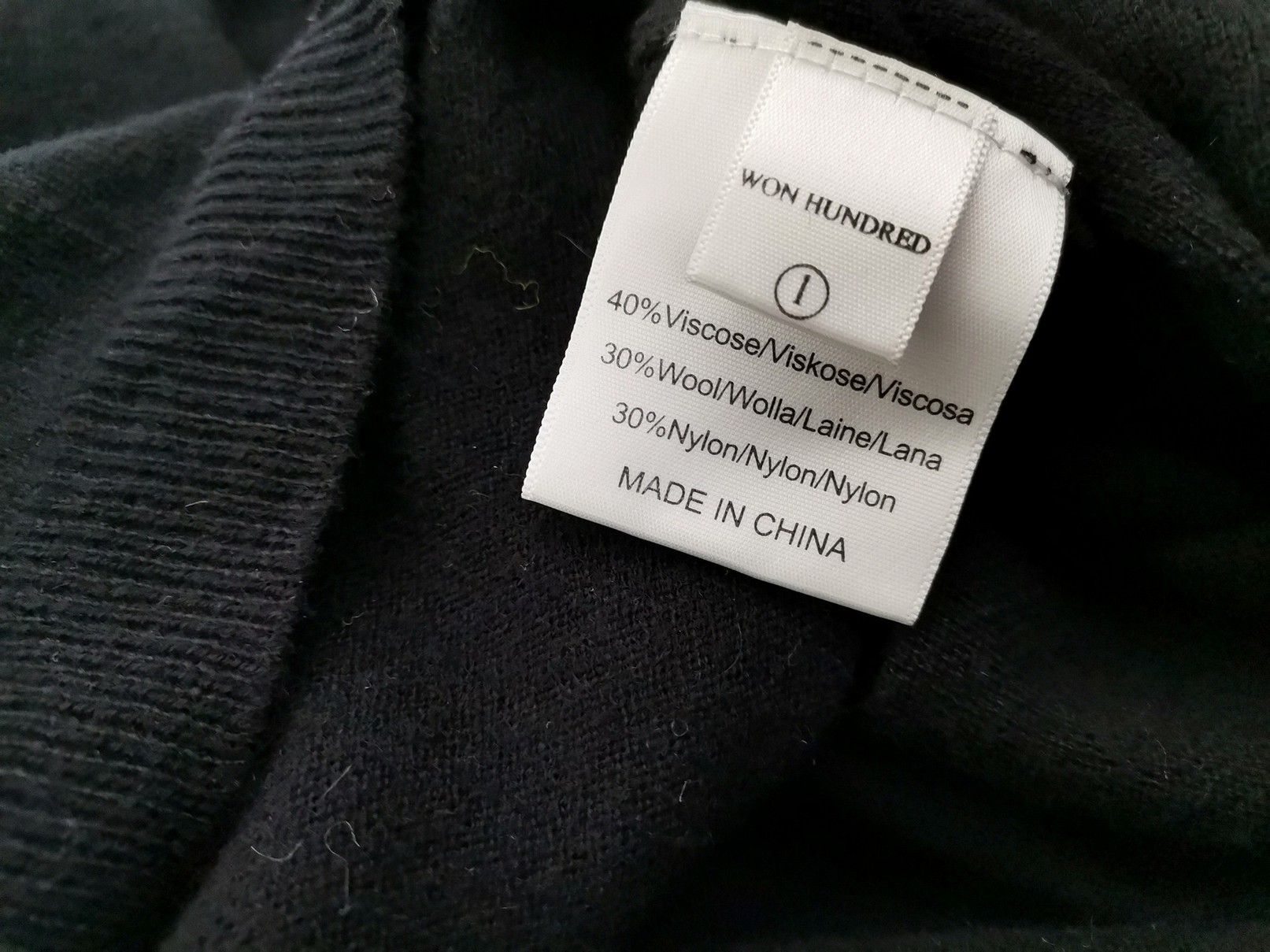 Won hundred Rozmiar 1 (S) Kolor Czarny Męski Sweter Rozpinany Długi rękaw Materiał Wiskoza