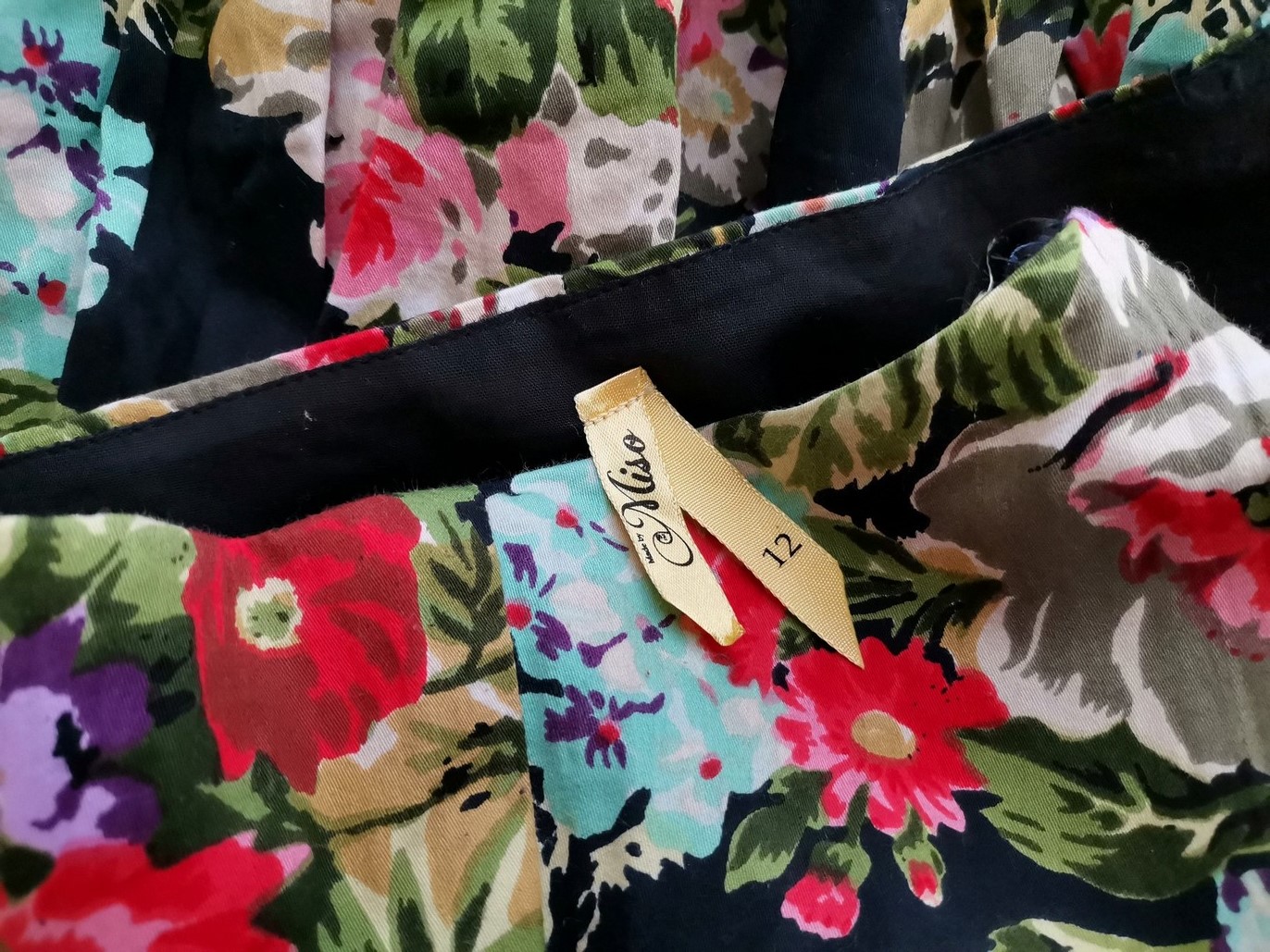 MISO Rozmiar 12 (40) Kolor Granatowy Halter Sukienka Bodycon Bezrękawnik Do Kolan Materiał Bawełna 100% MISO Rozmiar 12 (40) Kolor Granatowy Halter Sukienka Bodycon Bezrękawnik Do Kolan Materiał Bawełna 100%