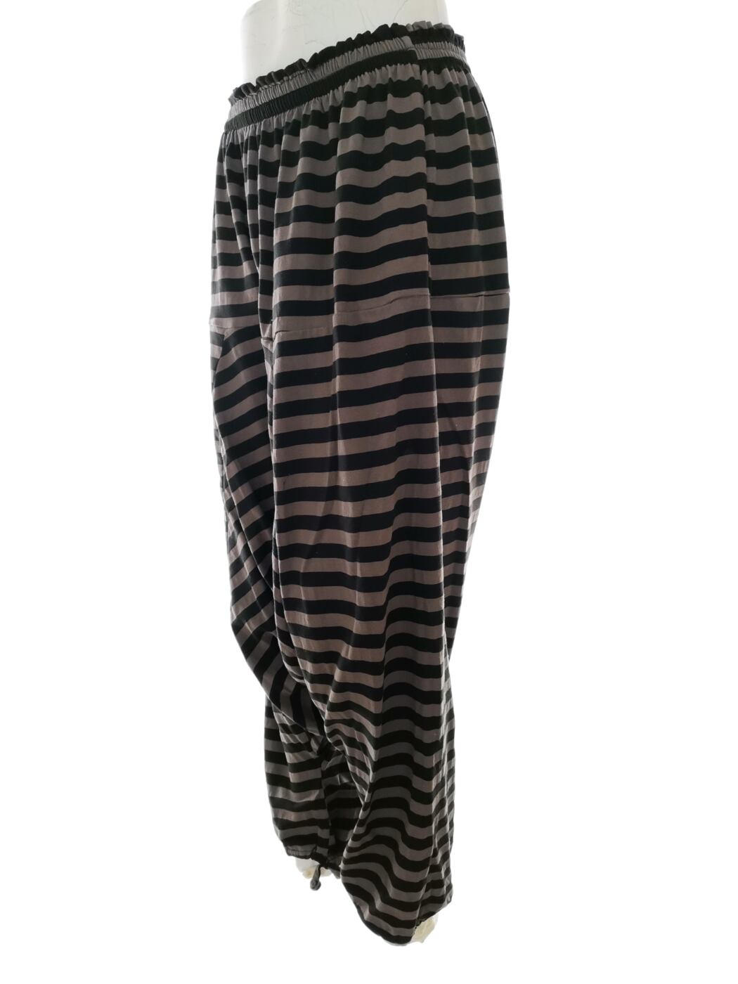 HANGMATTA Rozmiar ONE SIZE (40) Kolor Czarny Pasy Spodnie Casual