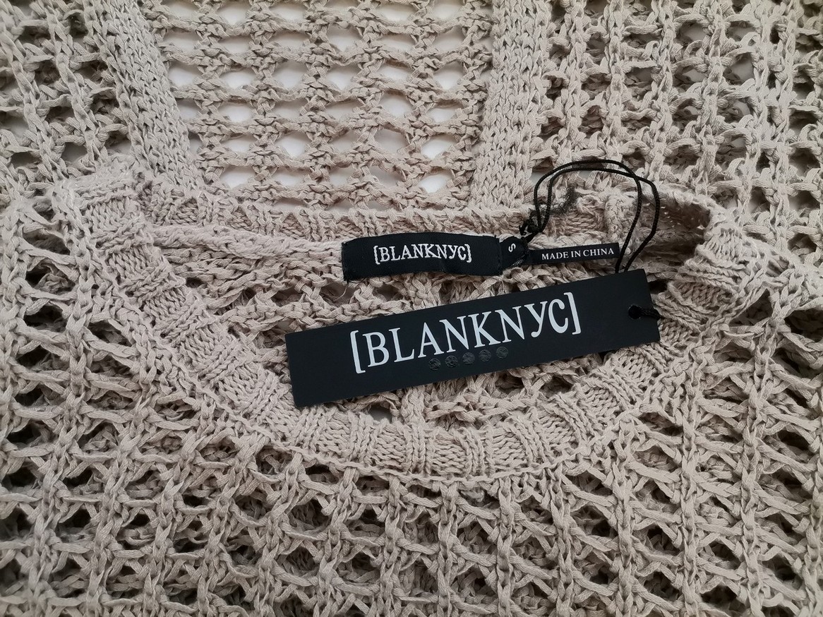 IMG_20210421_104204.jpg BLANKNYC Rozmiar S Kolor Beżowy Crew Neck Sweter Długi rękaw Materiał Bawełna Otwarta dzianina