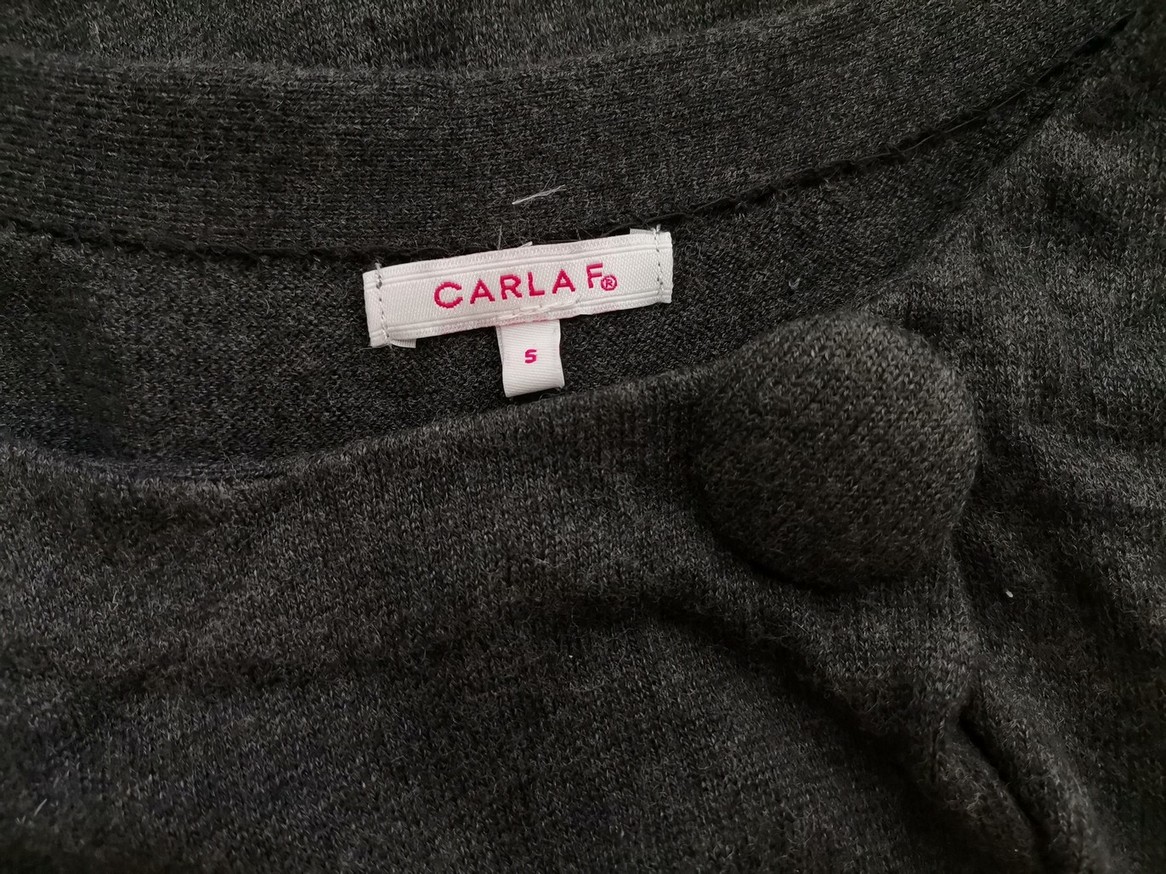Carla F Rozmiar S Kolor Szary Okrągły dekolt Sukienka Sweterkowa Krótki rękaw Do Kolan Materiał Bawełna Carla F Rozmiar S Kolor Szary Okrągły dekolt Sukienka Sweterkowa Krótki rękaw Do Kolan Materiał Bawełna