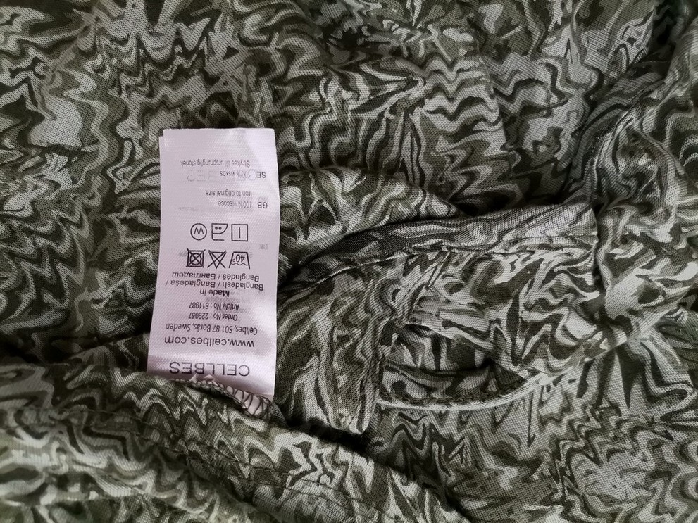 CELLBES Rozmiar 58/60 Kolor Zielony Floral Abstrakt Okrągły dekolt Tunika Bluzka Krótki rękaw Materiał Wiskoza 100% CELLBES Rozmiar 58/60 Kolor Zielony Floral Abstrakt Okrągły dekolt Tunika Bluzka Krótki rękaw Materiał Wiskoza 100%