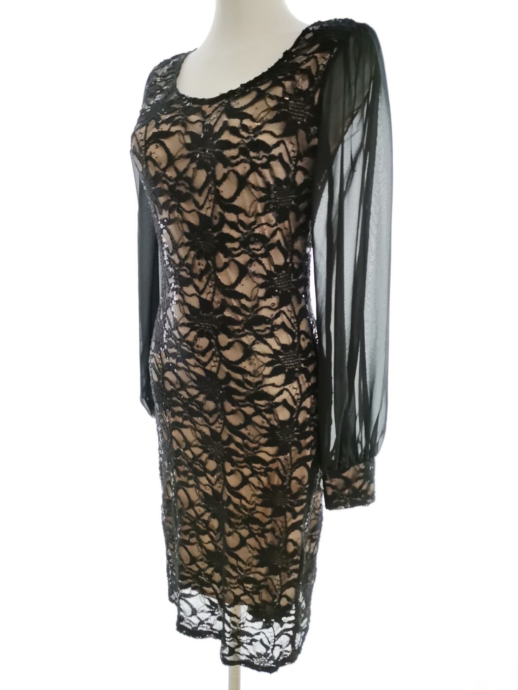 Quiz Rozmiar 12 (40) Kolor Czarny Okrągły dekolt Sukienka Bodycon Długi rękaw Midi Quiz Rozmiar 12 (40) Kolor Czarny Okrągły dekolt Sukienka Bodycon Długi rękaw Midi