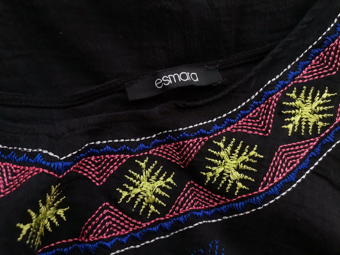 Esmara Rozmiar ONE SIZE (46/48) Kolor Czarny Geometryczny Okrągły dekolt Tunika Bluzka Krótki rękaw Materiał Bawełna Esmara Rozmiar ONE SIZE (46/48) Kolor Czarny Geometryczny Okrągły dekolt Tunika Bluzka Krótki rękaw Materiał Bawełna