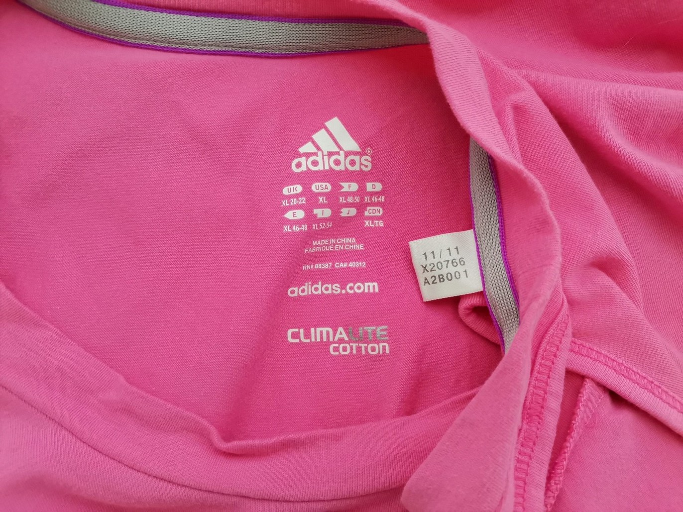 IMG_20210505_103141.jpg Adidas Rozmiar XL (46/48) Kolor Różowy Okrągły dekolt Bluzka Bezrękawnik Materiał Bawełna