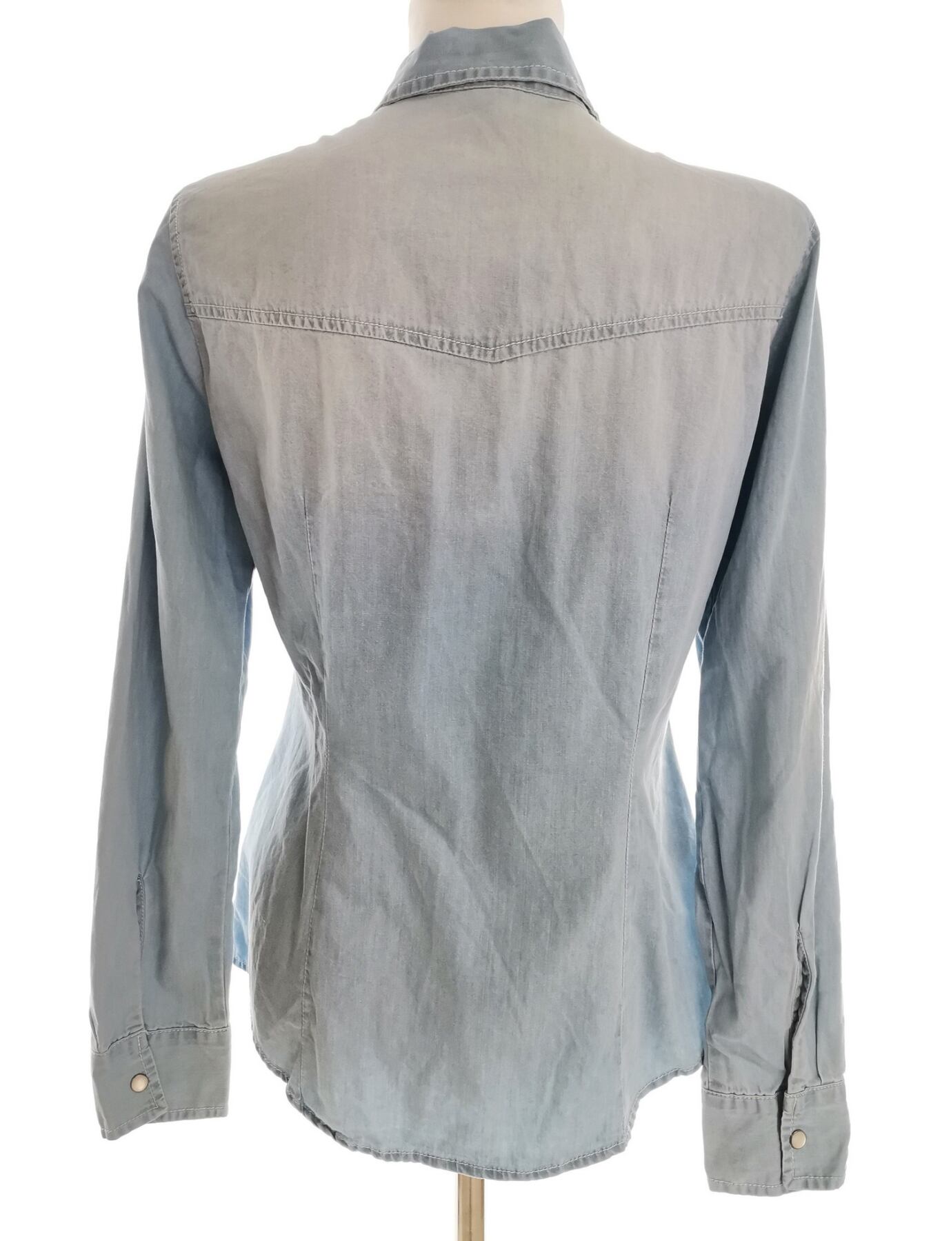IMG_20210505_110720.jpg Denim Co. Rozmiar 12 (40) Kolor Niebieski Kołnierz Koszula Zapinana Bluzka Długi rękaw Materiał Bawełna 100%
