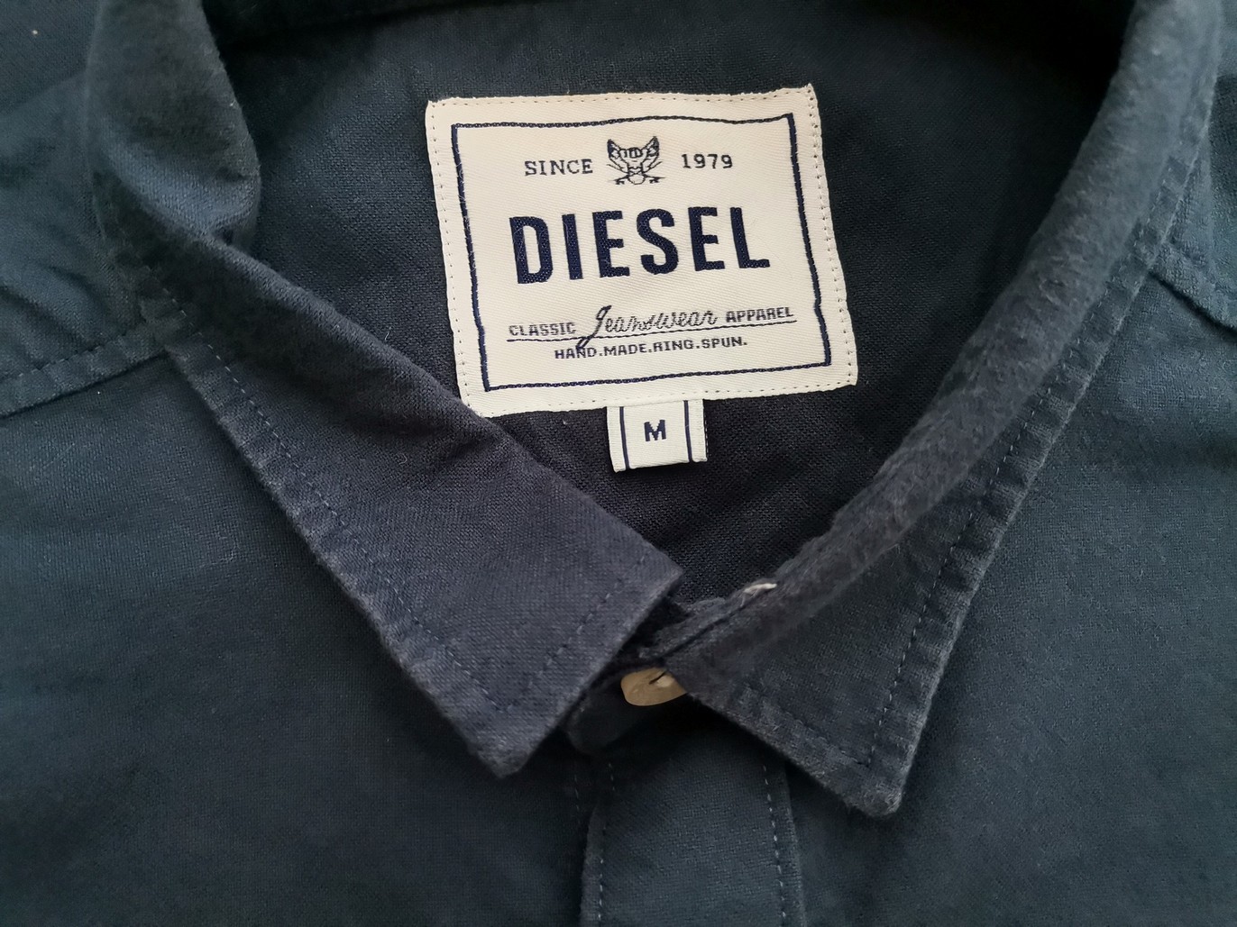 IMG_20210506_110544.jpg Diesel Rozmiar M Kolor Granatowy Kołnierz Męska Koszula Casual Krótki rękaw Materiał Bawełna 100%