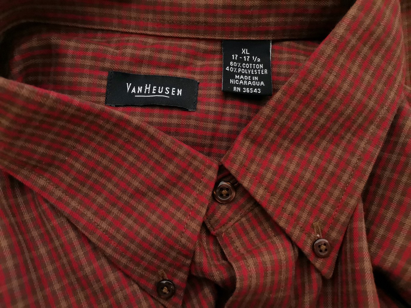IMG_20210506_110940.jpg VAN HEUSEN Rozmiar XL (17/17,5) Kolor Bordowy Krata Kołnierz Męska Koszula Casual Długi rękaw Materiał Bawełna