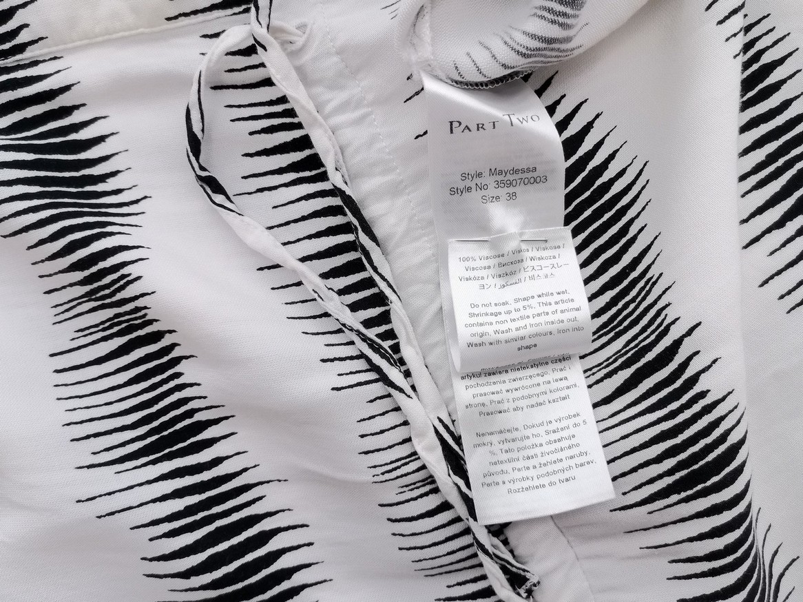 Part two Rozmiar 38 Kolor Biały Okrągły dekolt Sukienka Sheath Krótki rękaw Midi Materiał Wiskoza 100% Part two Rozmiar 38 Kolor Biały Okrągły dekolt Sukienka Sheath Krótki rękaw Midi Materiał Wiskoza 100%