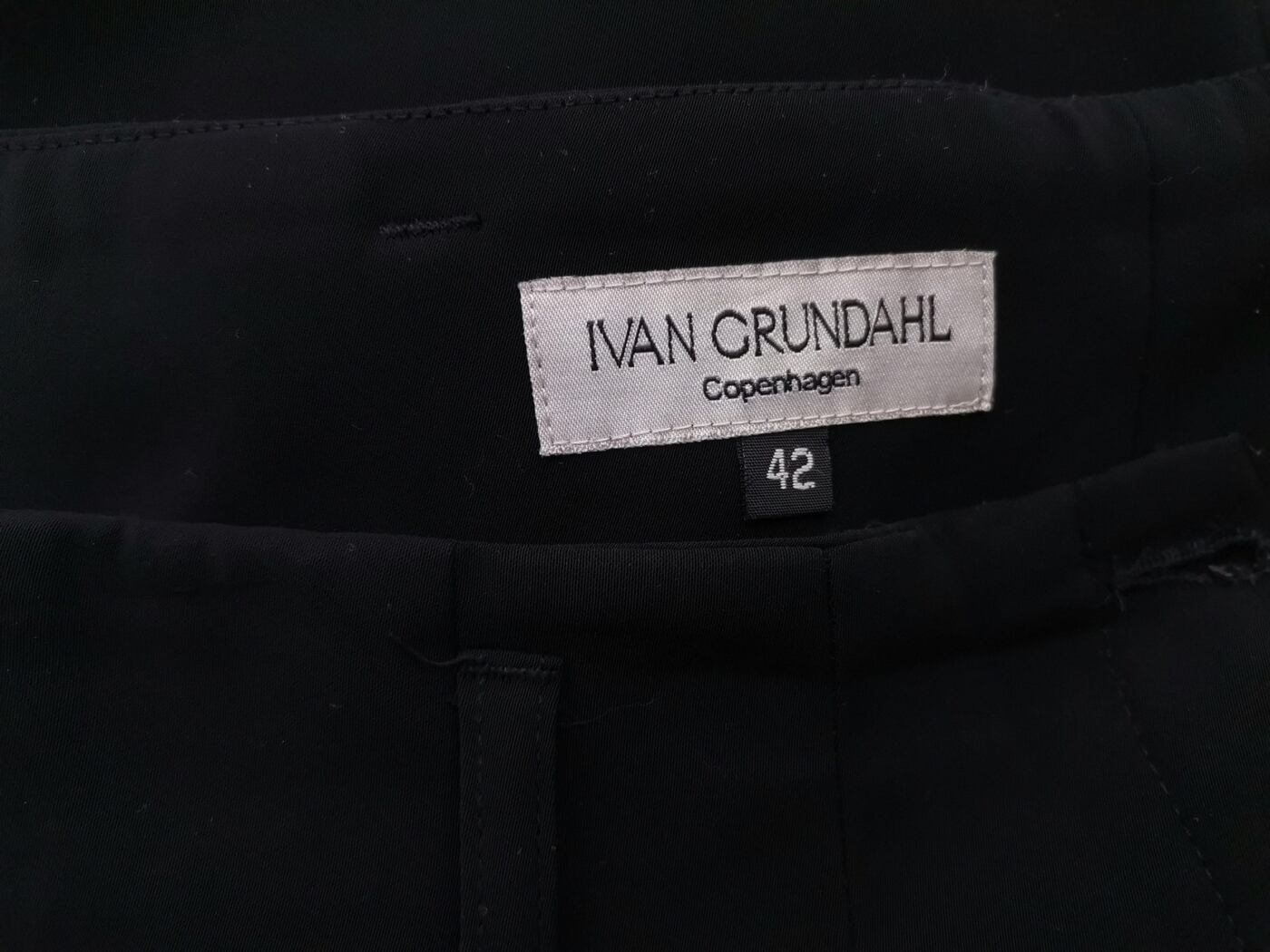 Ivan grundahl Rozmiar 42 Kolor Czarny Spodnie Eleganckie