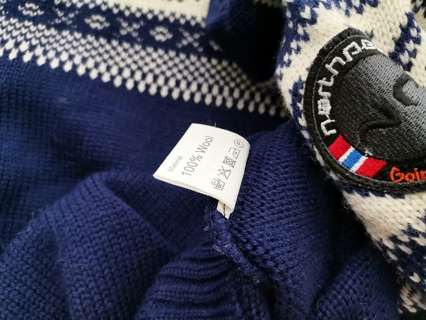 IMG_20210512_131554.jpg NORTHPEAK Rozmiar XL Kolor Granatowy Męski Sweter Długi rękaw Materiał Wełna 100%