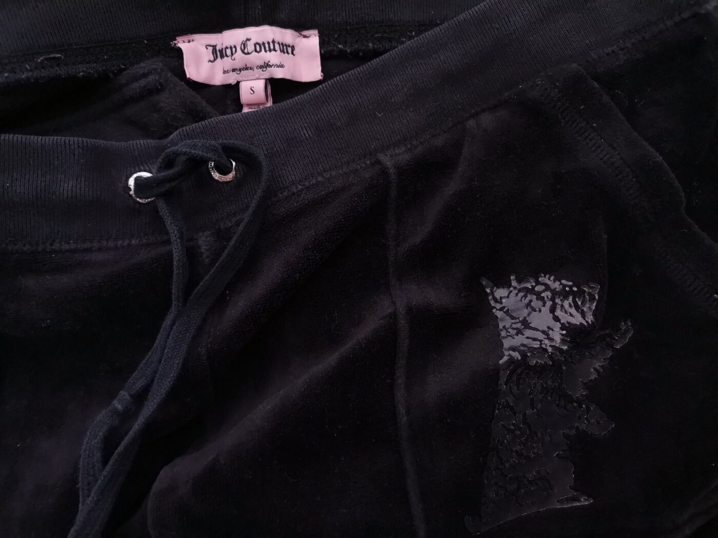 IMG_20210514_145205.jpg Juicy couture Rozmiar S Kolor Czarny Spodnie Casual Materiał Bawełna