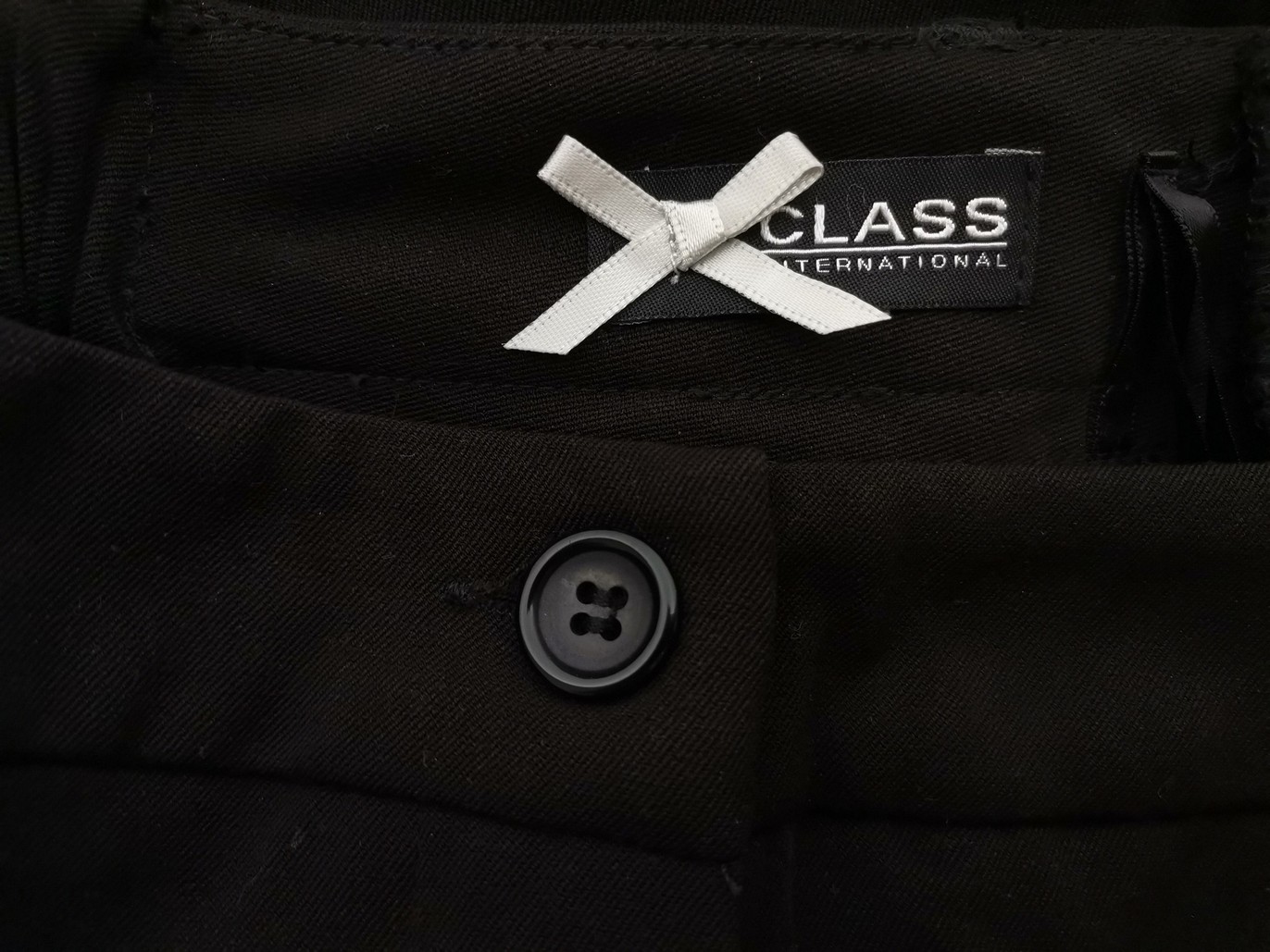 Class Rozmiar 40 Kolor Czarny Spodnie Eleganckie