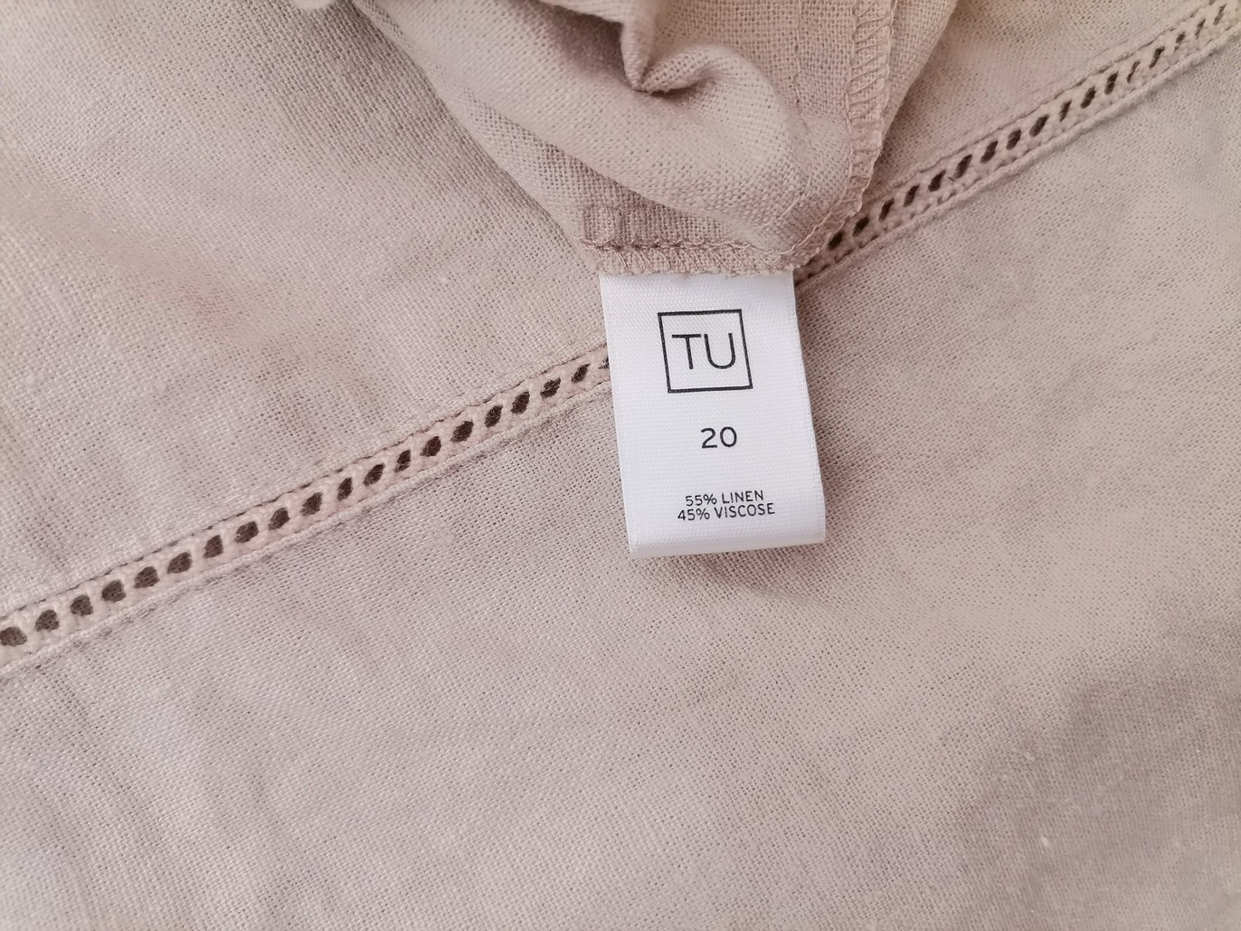 Tu Rozmiar 20 (48) Kolor Beżowy Split Crew Neck Sukienka Prostokątna Rękaw 3/4 Do Kolan Materiał Len Tu Rozmiar 20 (48) Kolor Beżowy Split Crew Neck Sukienka Prostokątna Rękaw 3/4 Do Kolan Materiał Len