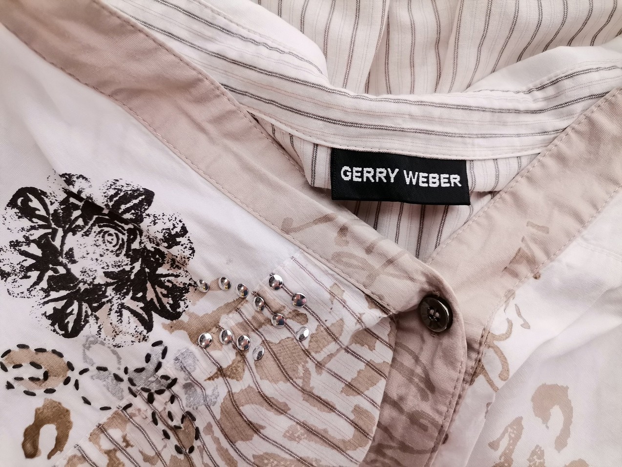 IMG_20210524_121049.jpg Gerry weber Rozmiar 42 Kolor Beżowy Pasy Kołnierz Bluzka Zapinana Krótki rękaw Materiał Bawełna