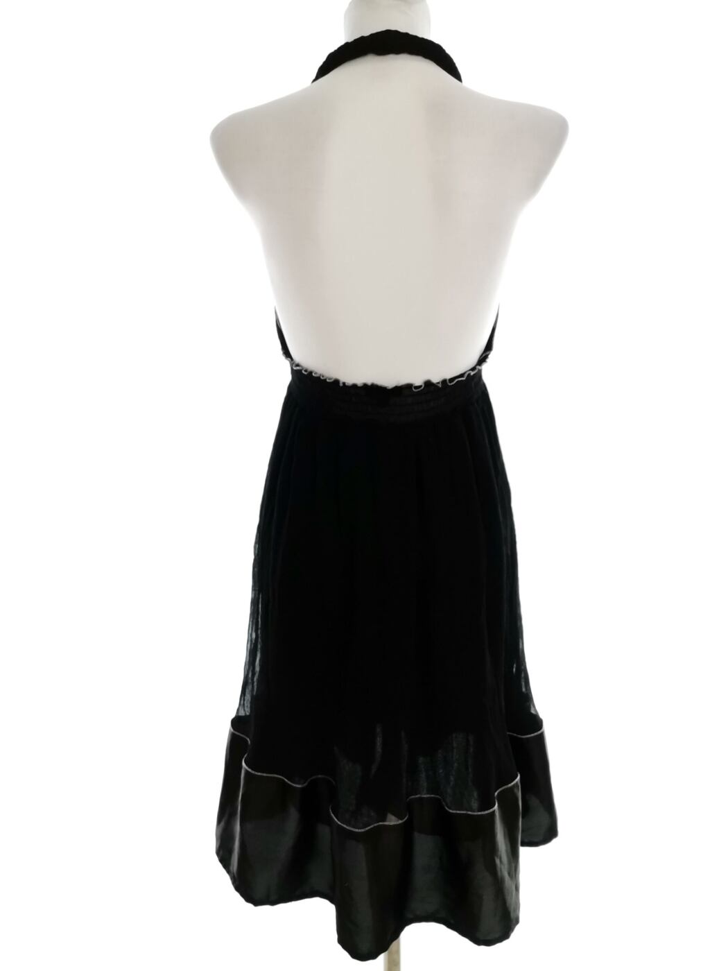 Traffic People Rozmiar M Kolor Czarny Halter Sukienka A-Line Bezrękawnik Midi Materiał Jedwab 100% Traffic People Rozmiar M Kolor Czarny Halter Sukienka A-Line Bezrękawnik Midi Materiał Jedwab 100%