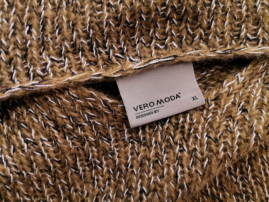 IMG_20210525_145733.jpg Vero moda Rozmiar XL Kolor Beżowy W serek Sweter Długi rękaw Materiał Akryl Cienka dzianina