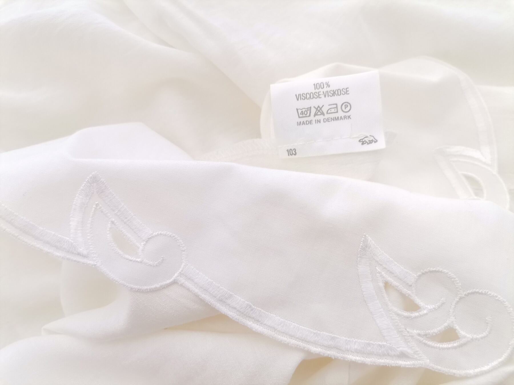 Vintage Rozmiar 42 Kolor Kremowy Kołnierz Bluzka Zapinana Długi rękaw Materiał Wiskoza 100%
