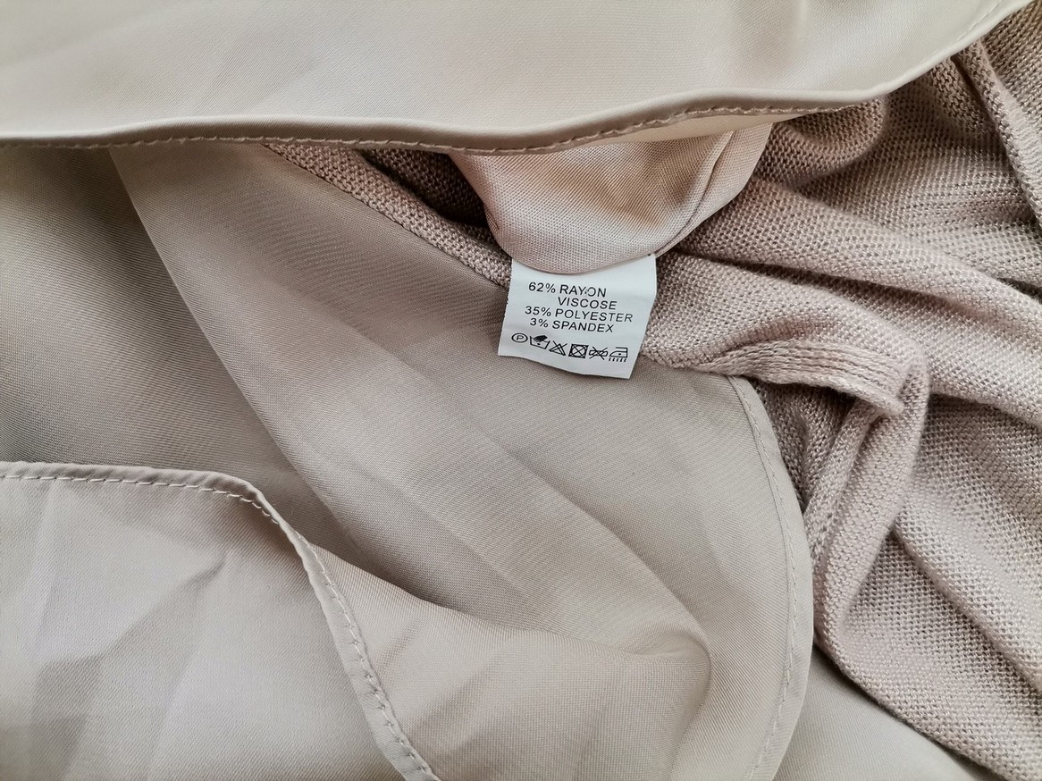 Fran Jane Rozmiar S Kolor Beżowy Okrągły dekolt Sukienka Maxi Długi rękaw Długa Materiał Rayon Fran Jane Rozmiar S Kolor Beżowy Okrągły dekolt Sukienka Maxi Długi rękaw Długa Materiał Rayon