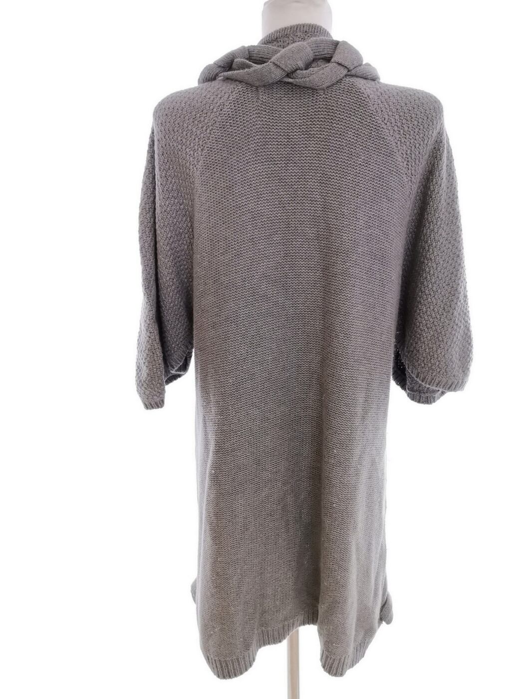 IN WEAR Rozmiar M Kolor Szary Okrągły dekolt Długi Zapinany Kardigan Płaszcz Rękaw 3/4 Materiał Bawełna IN WEAR Rozmiar M Kolor Szary Okrągły dekolt Długi Zapinany Kardigan Płaszcz Rękaw 3/4 Materiał Bawełna
