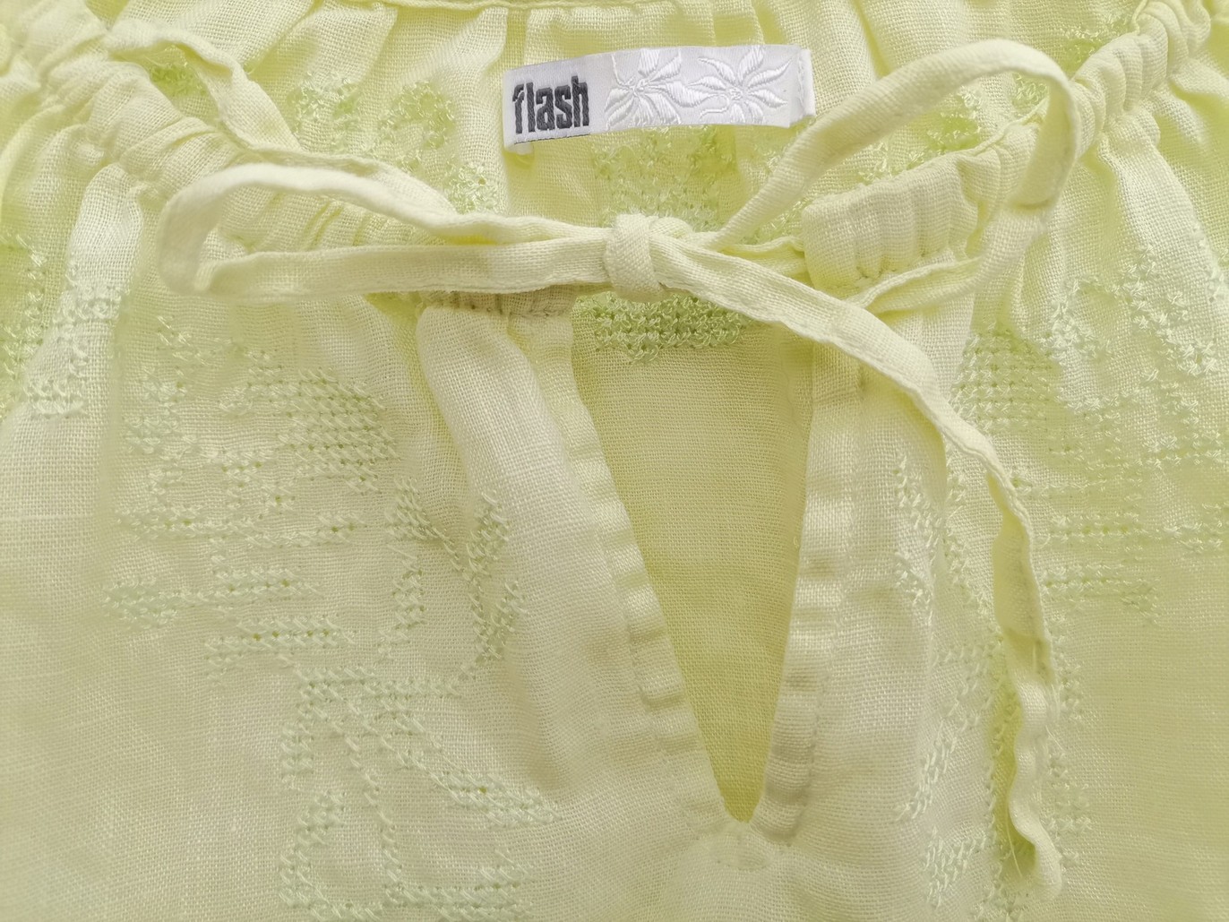 IMG_20210531_134925.jpg Flash Rozmiar L Kolor Limonkowa Zieleń Keyhole Crew Neck Bluzka Krótki rękaw Materiał Len 100%