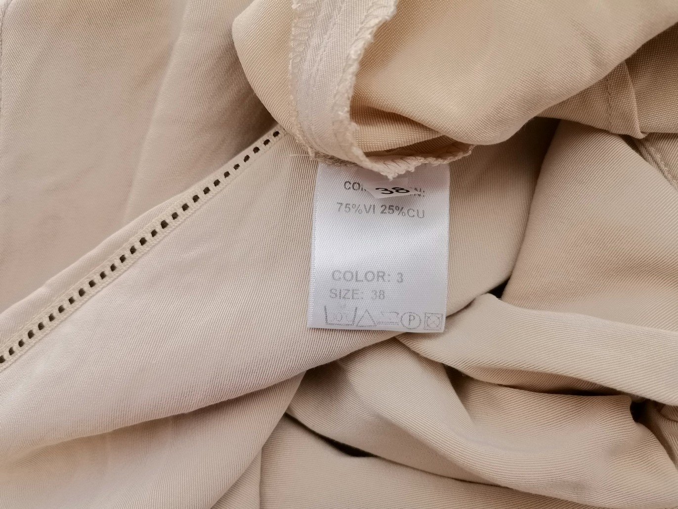 CATERINA LEMAN Rozmiar 38 Kolor Beżowy Spodnie Eleganckie Materiał Wiskoza