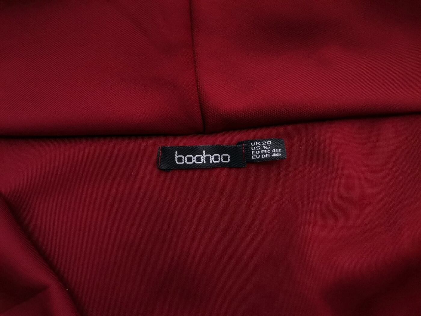 Boohoo Rozmiar 20 (46) Kolor Bordowy Drapowany dekolt Suknia Balowa Sukienka Wieczorowa Bezrękawnik Długa Boohoo Rozmiar 20 (46) Kolor Bordowy Drapowany dekolt Suknia Balowa Sukienka Wieczorowa Bezrękawnik Długa