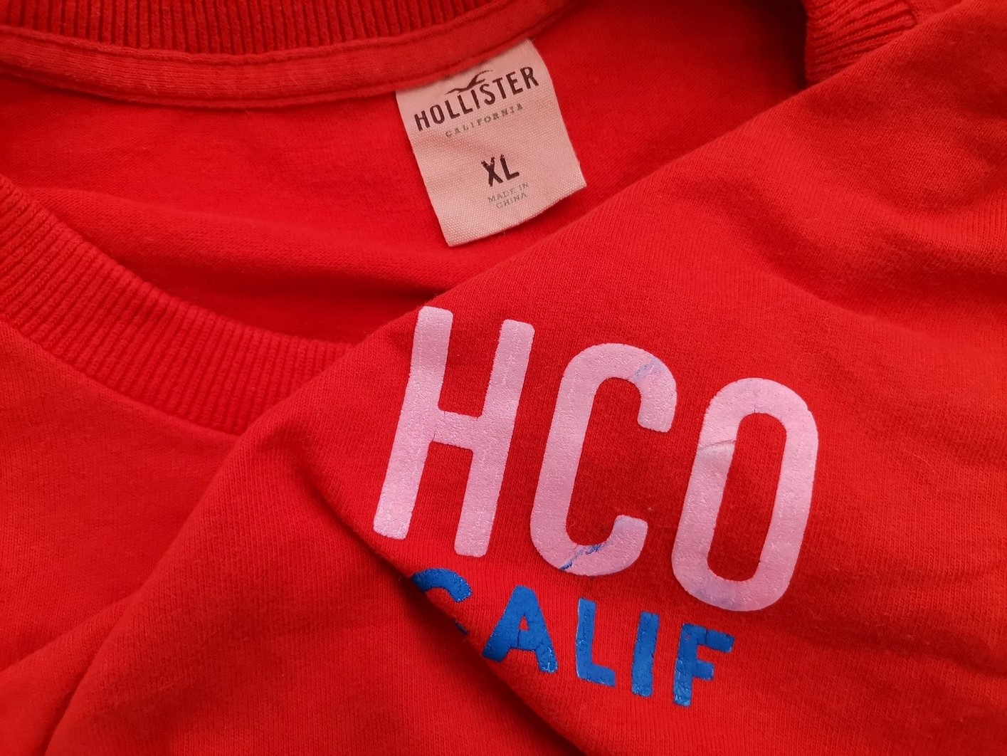 IMG_20210601_104423.jpg Hollister Rozmiar XL Kolor Pomarańczowy Męski Sweter Długi rękaw Materiał Bawełna 100%