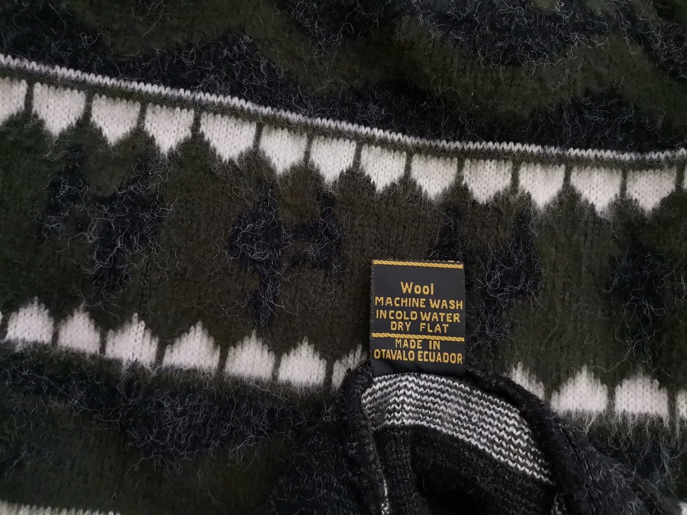IMG_20210601_124642.jpg Tejidos Ruminahui Rozmiar XL Kolor Khaki Męski Sweter Rozpinany Długi rękaw Materiał Wełna