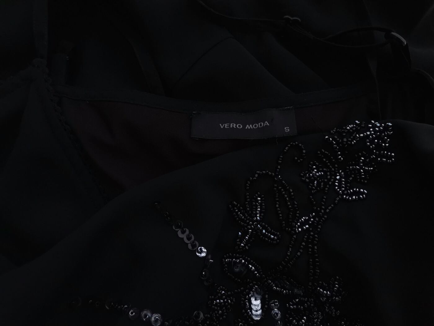 Vero moda Rozmiar S Kolor Czarny W serek Sukienka Maxi Bezrękawnik Długa Vero moda Rozmiar S Kolor Czarny W serek Sukienka Maxi Bezrękawnik Długa
